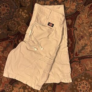 Dickies Mens Tan Ripstop Cargo Shorts Khaki Workwear Size 32 Waist Flat Front